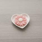 Small Giveaway Heart Candle - Image 3